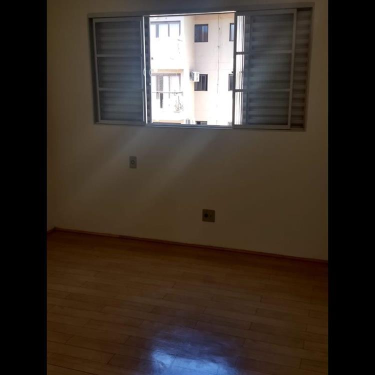 APARTAMENTO NO EDIFÍCIO FLORENÇA