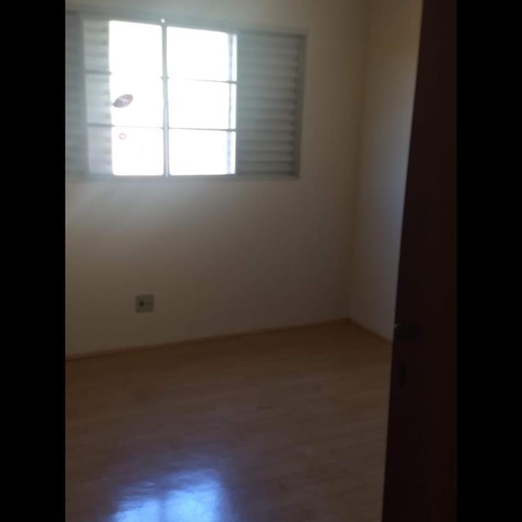 APARTAMENTO NO EDIFÍCIO FLORENÇA