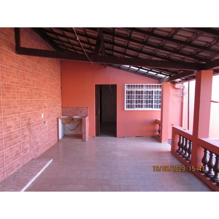 CASA NO BAIRRO JARDIM SANTO ANTÔNIO