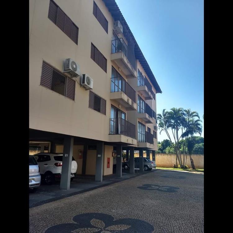 APARTAMENTO NO EDIFÍCIO FLORENÇA