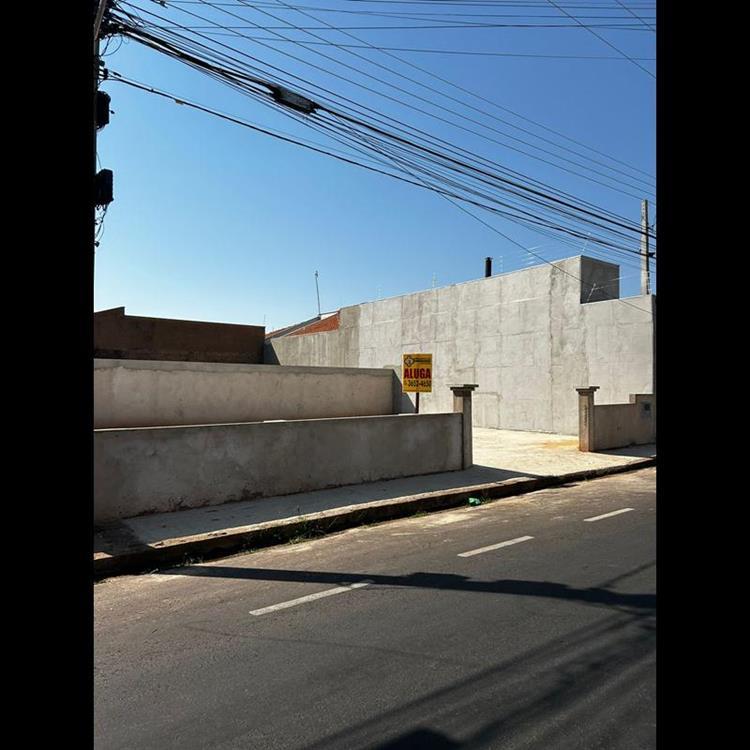 Av. Santa Casa c/ Altino Vaz de Mello (fundo),0 - CENTRO