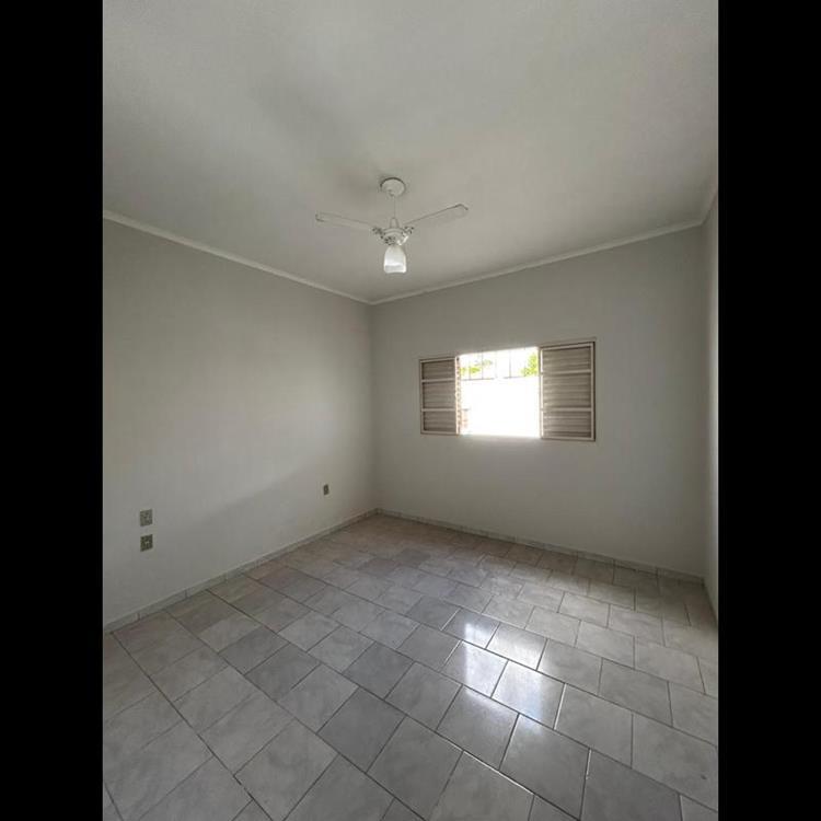 Rua Pioneiro Paulo Fattori,110 - Jardim del Rey