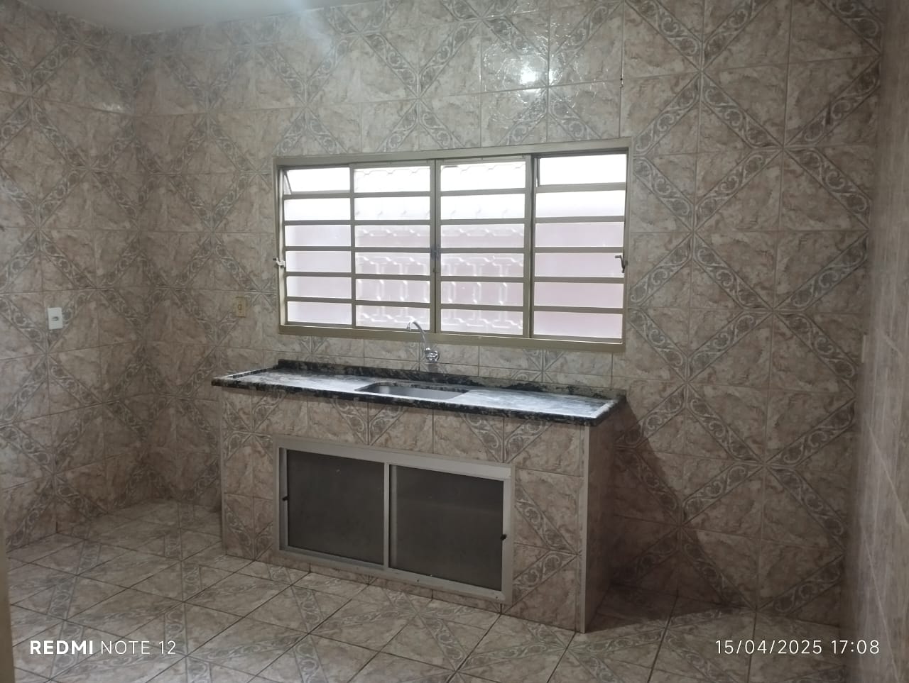 Rua José Diniz Mendonça,299 - Residencial Jardim Tropical