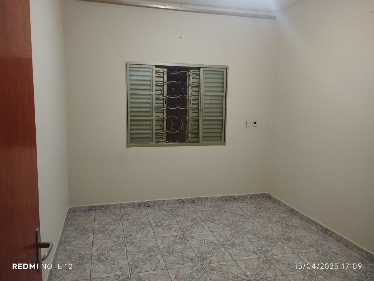Rua José Diniz Mendonça,299 - Residencial Jardim Tropical