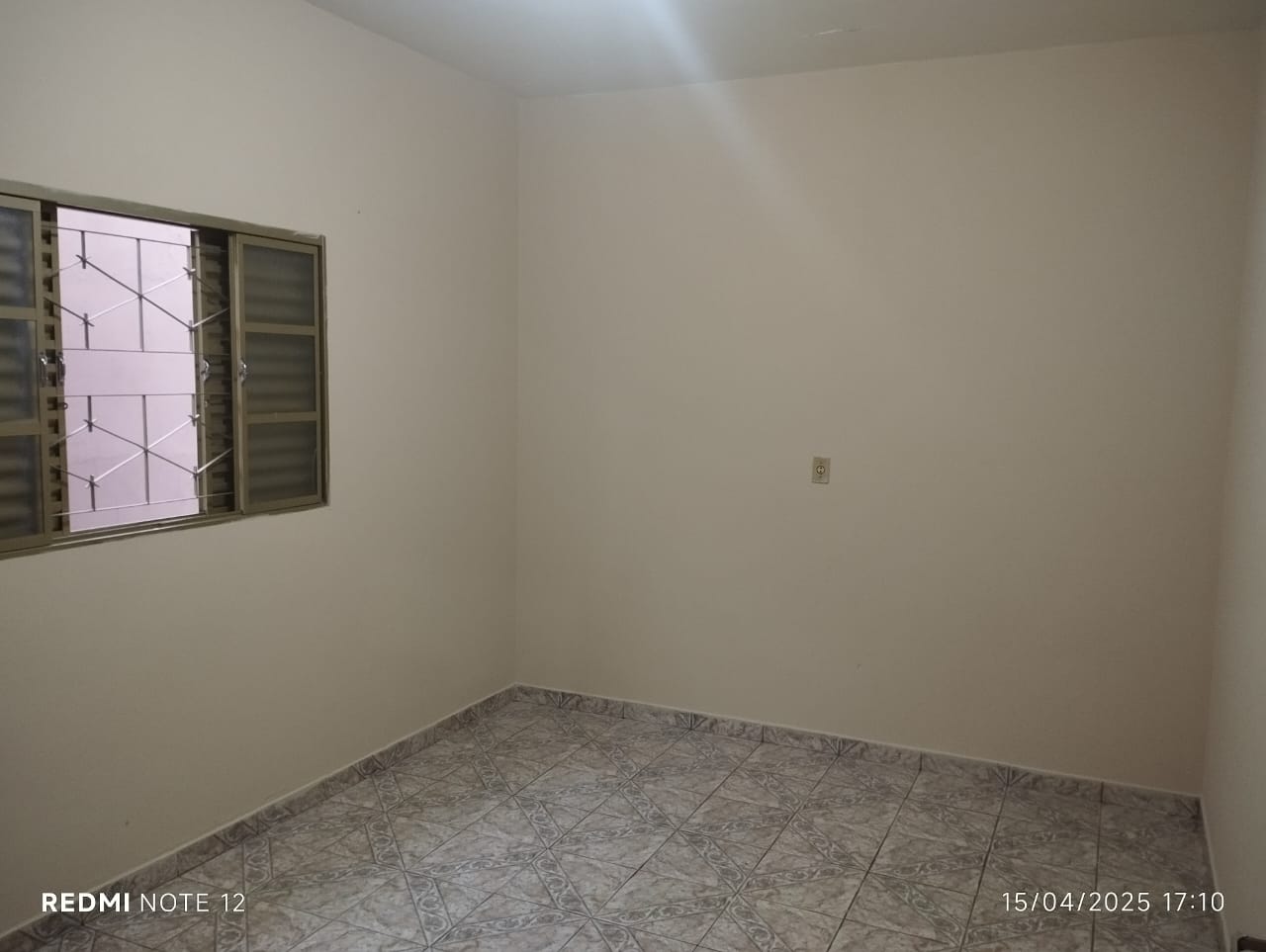 Rua José Diniz Mendonça,299 - Residencial Jardim Tropical
