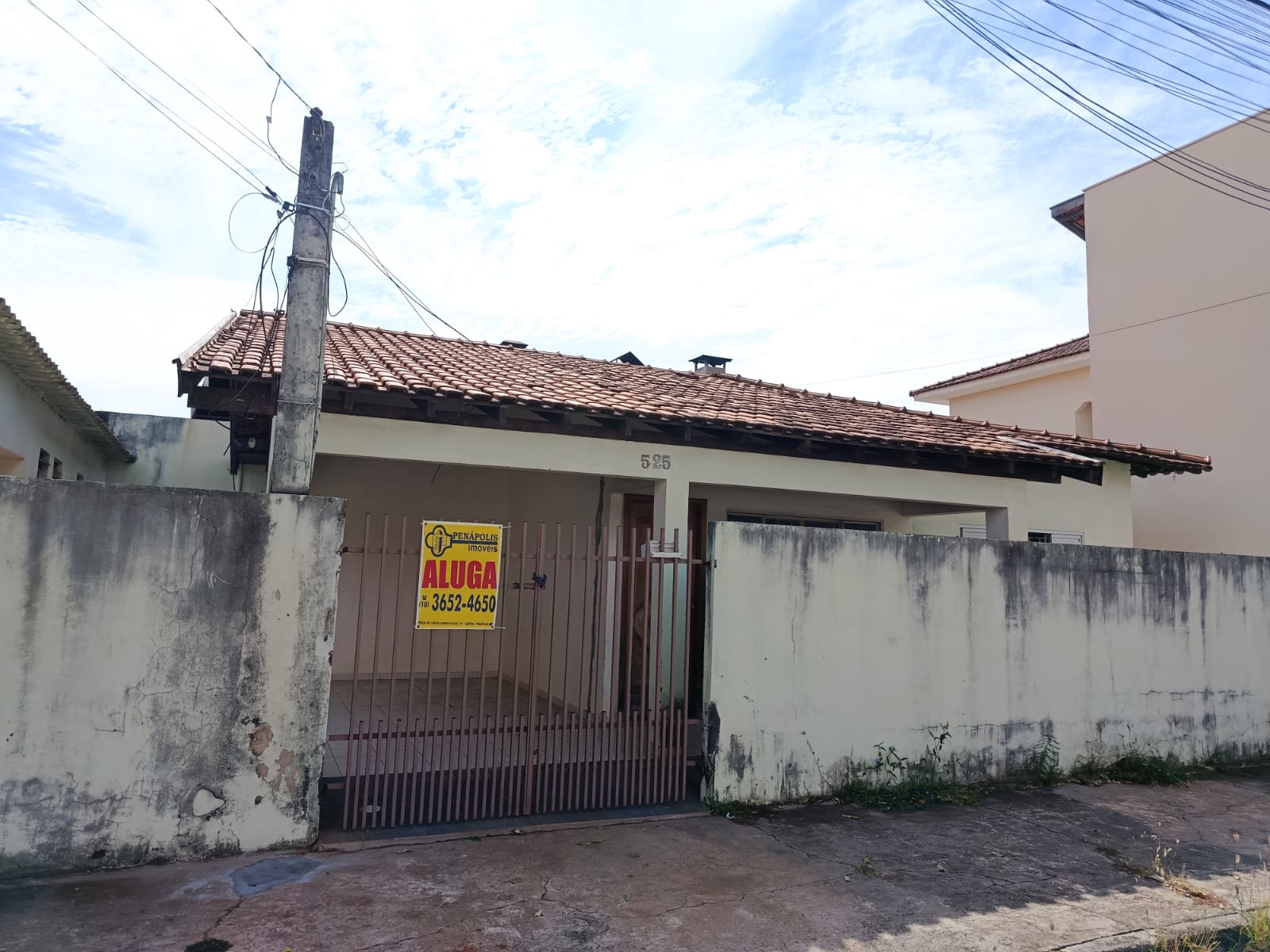 Avenida Afonso Giovane da Silva,25 - Fundos - Village Regina