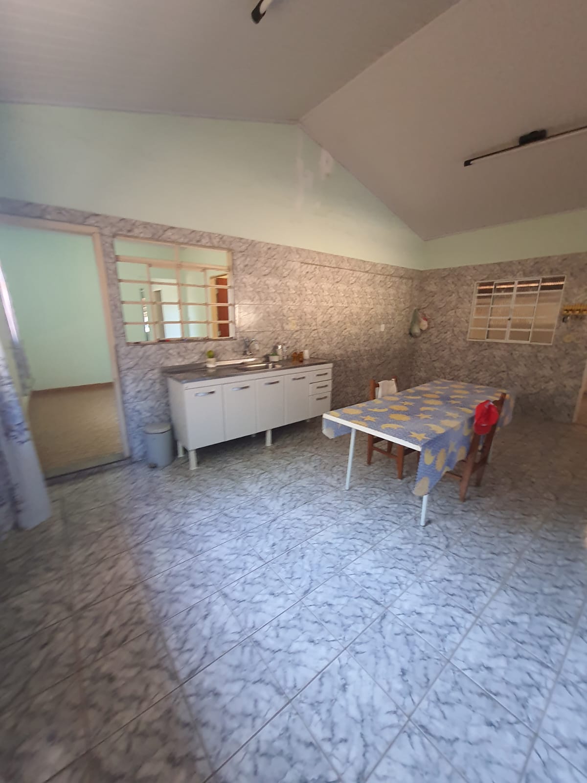 DUAS CASAS NO MESMO TERRENO NA VILA FÁTIMA 