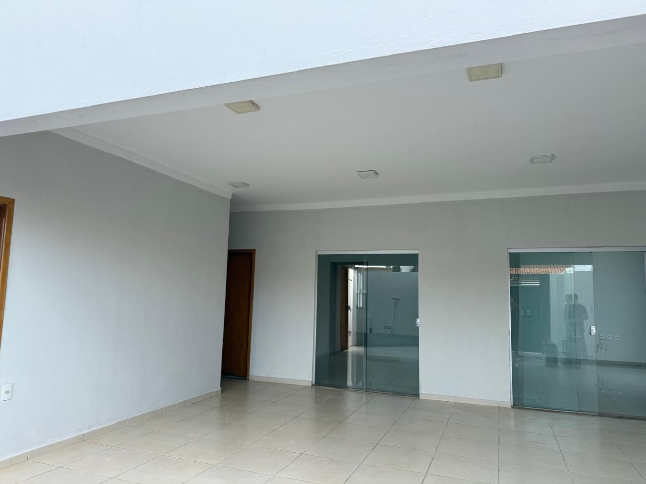 Rua Professor Elio Rubens Galvão Aires,200 - Residencial Jardim do Lago III