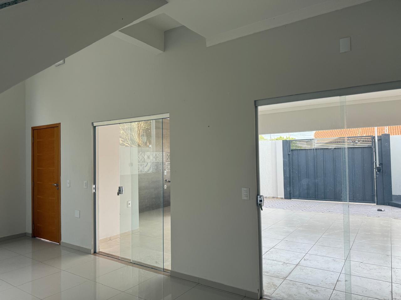 Rua Professor Elio Rubens Galvão Aires,200 - Residencial Jardim do Lago III