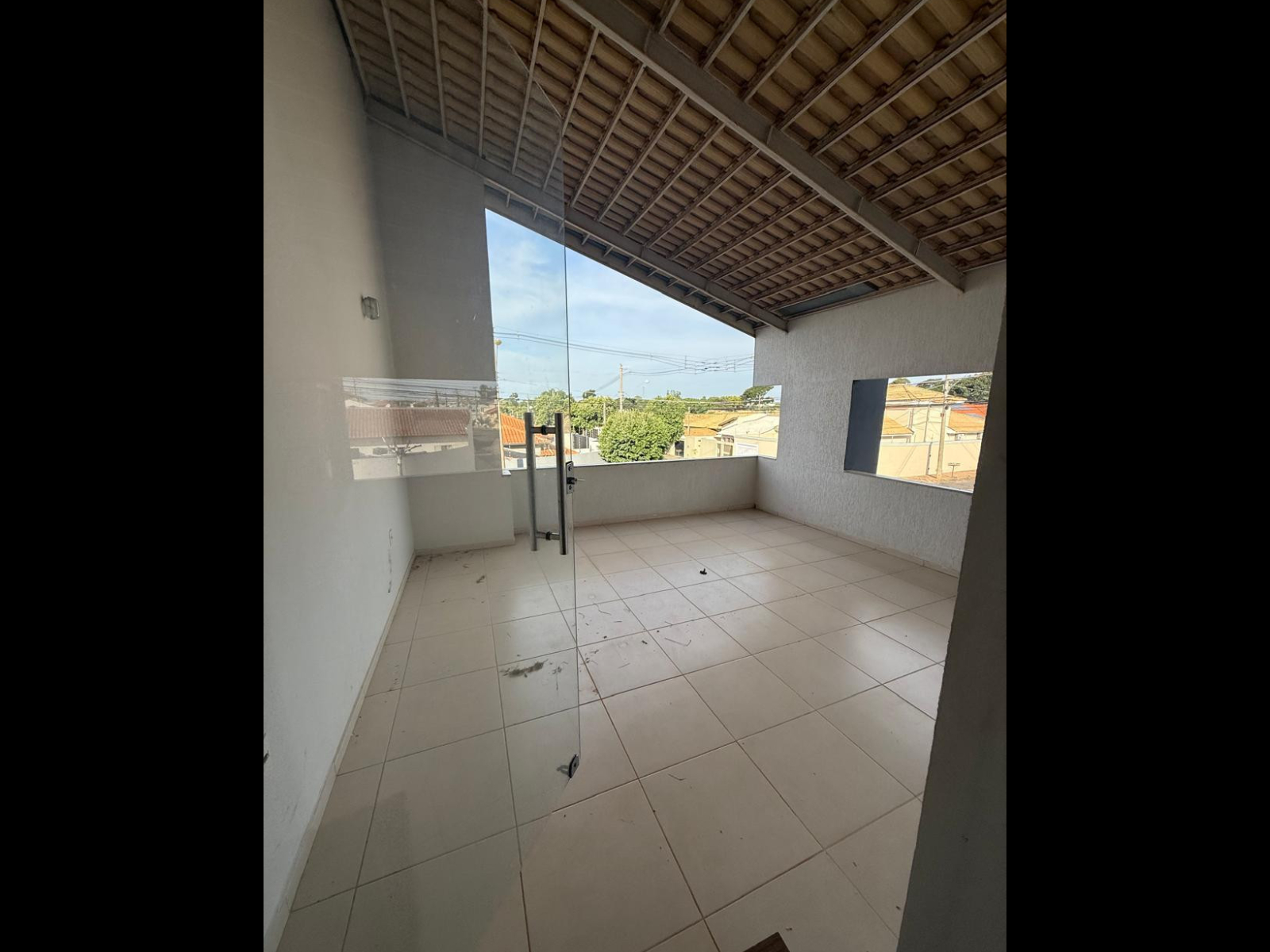 Rua Professor Elio Rubens Galvão Aires,200 - Residencial Jardim do Lago III