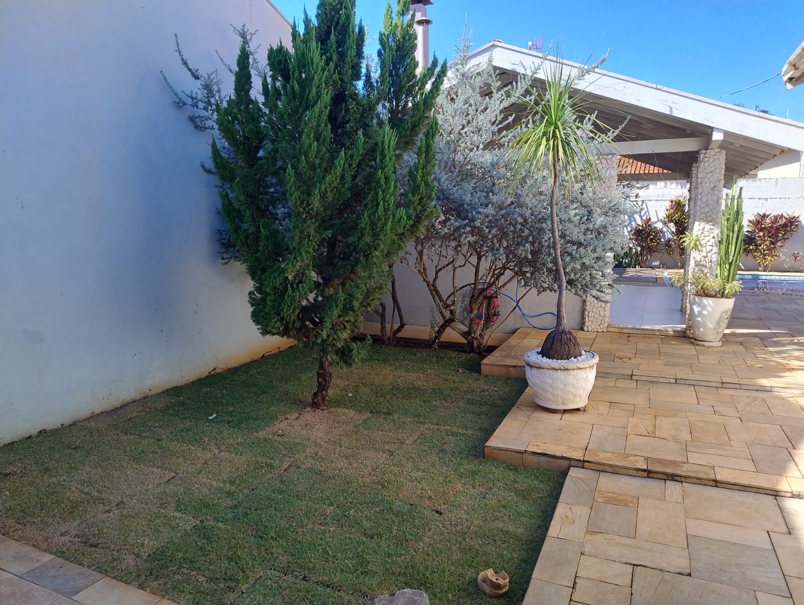 ÓTIMA CASA NO RESIDENCIAL VILLAGE 