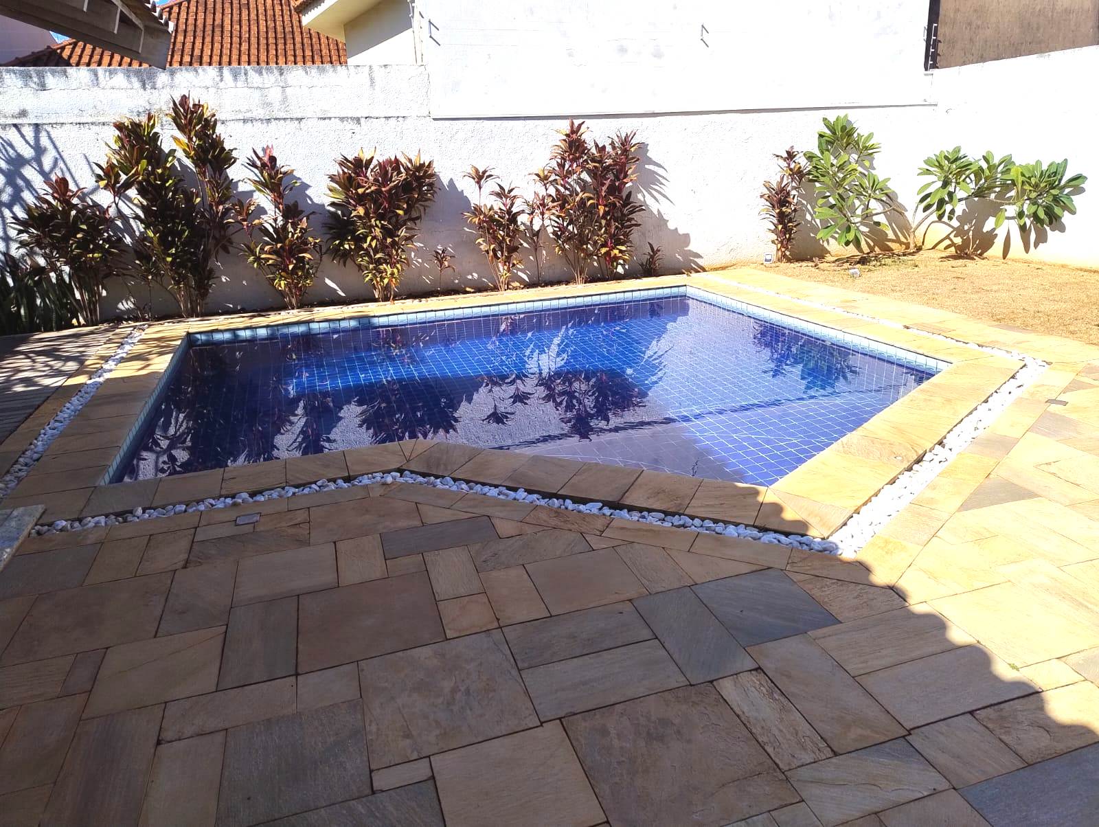 ÓTIMA CASA NO RESIDENCIAL VILLAGE 