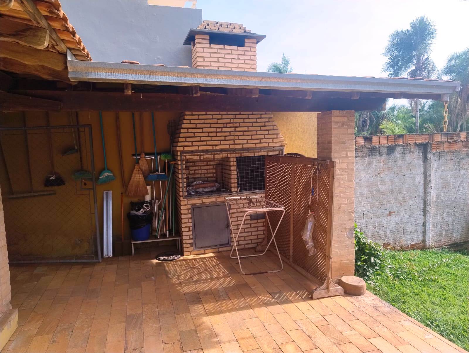 RANCHO NO BELVEDERE COM PISCINA