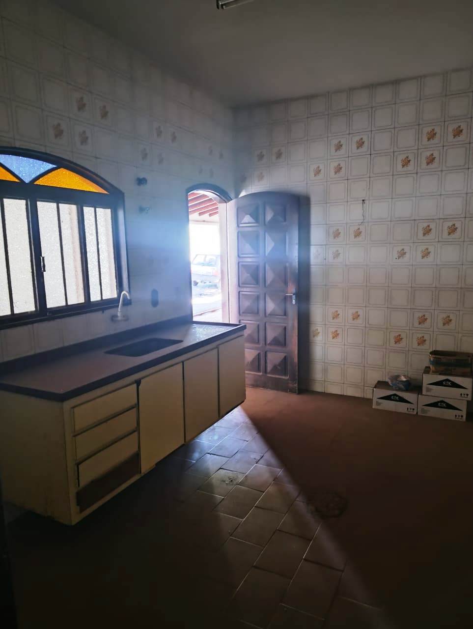 CASA DE ESQUINA NA VILA AMÉRICA