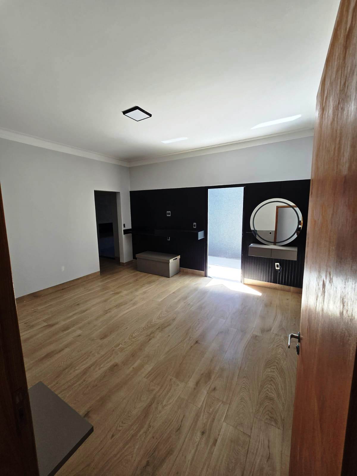 CASA NOVA EM FASE DE ACABAMENTO