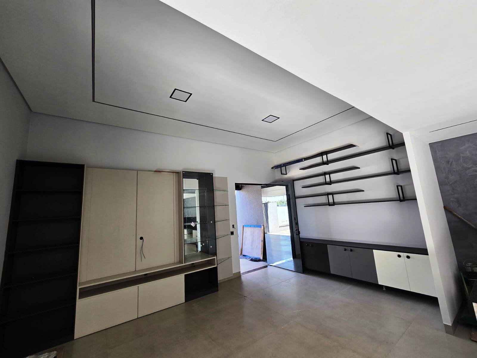 CASA NOVA EM FASE DE ACABAMENTO