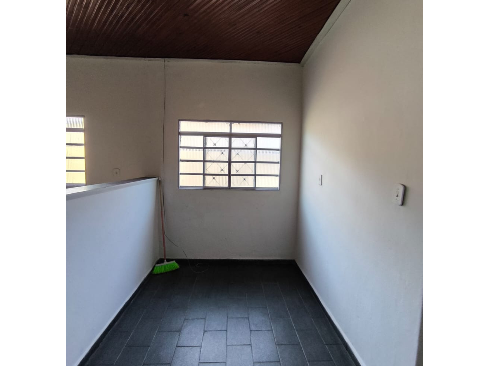 Rua Giácomo Paro, 874 - Vila Edejama