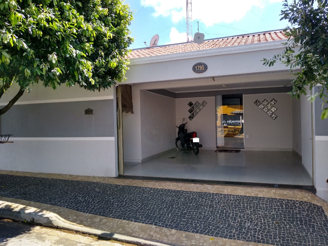Rua Luiz Eduardo Nadai Alberton, 1795 - Residencial Jardim Pevi