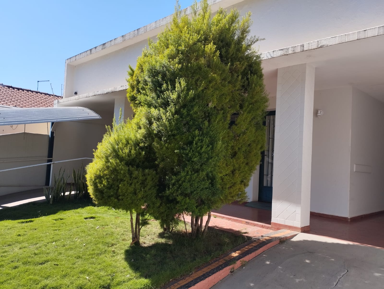 Avenida Rui Barbosa, 1044 - Vila Aparecida