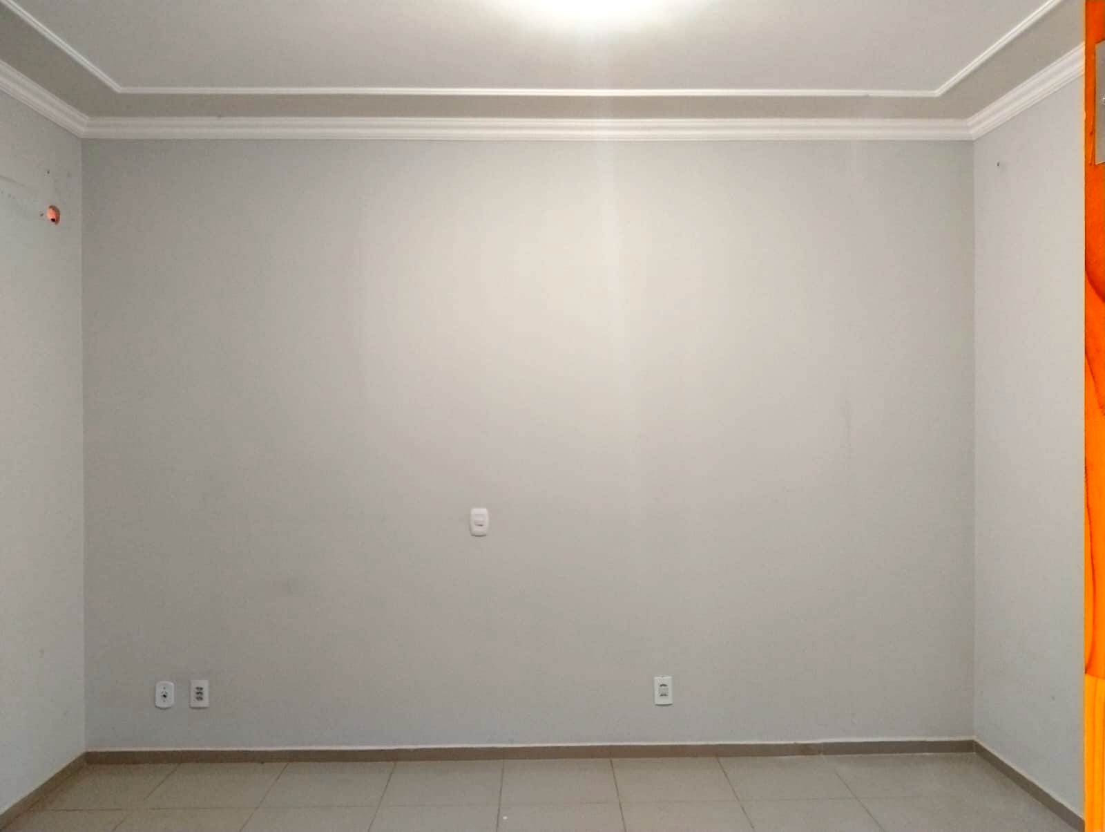 EXCELENTE IMÓVEL COMERCIAL COM APARTAMENTO NO CENTRO DA CIDADE