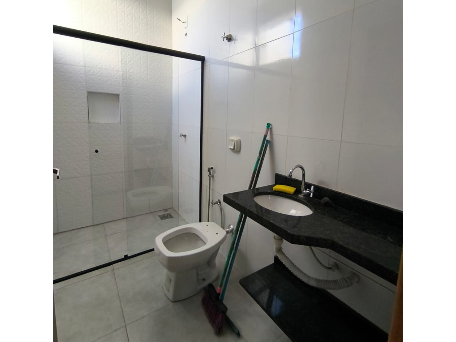 Rua Francisco Domingues Azenha, 143 - Portal dos Faveiros