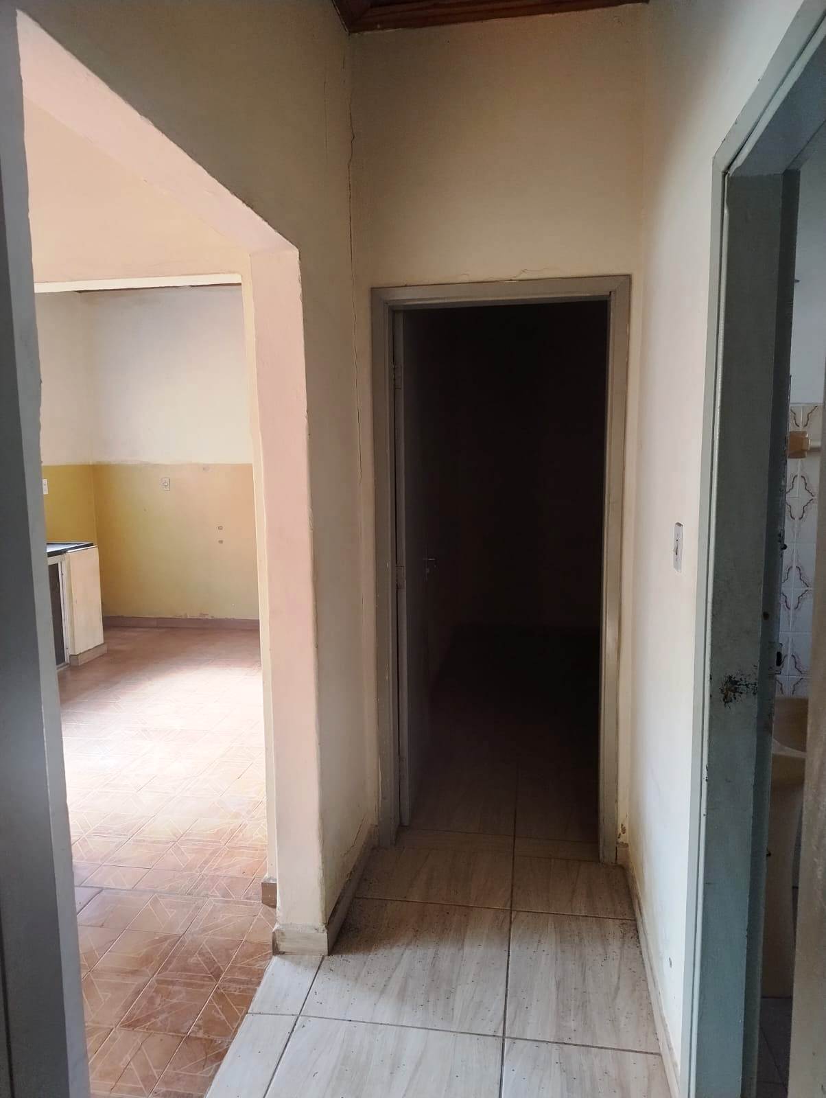 CASA COM ÓTIMO TERRENO NO JARDIM BRASILIA