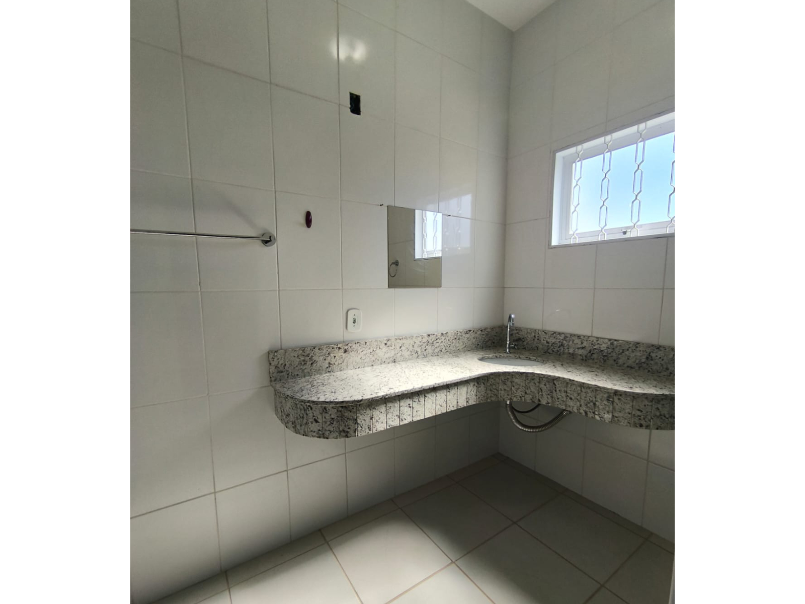 Avenida Leopoldino Alves Cardoso, 560 - Casa 32 - Jardim Santa Terezinha