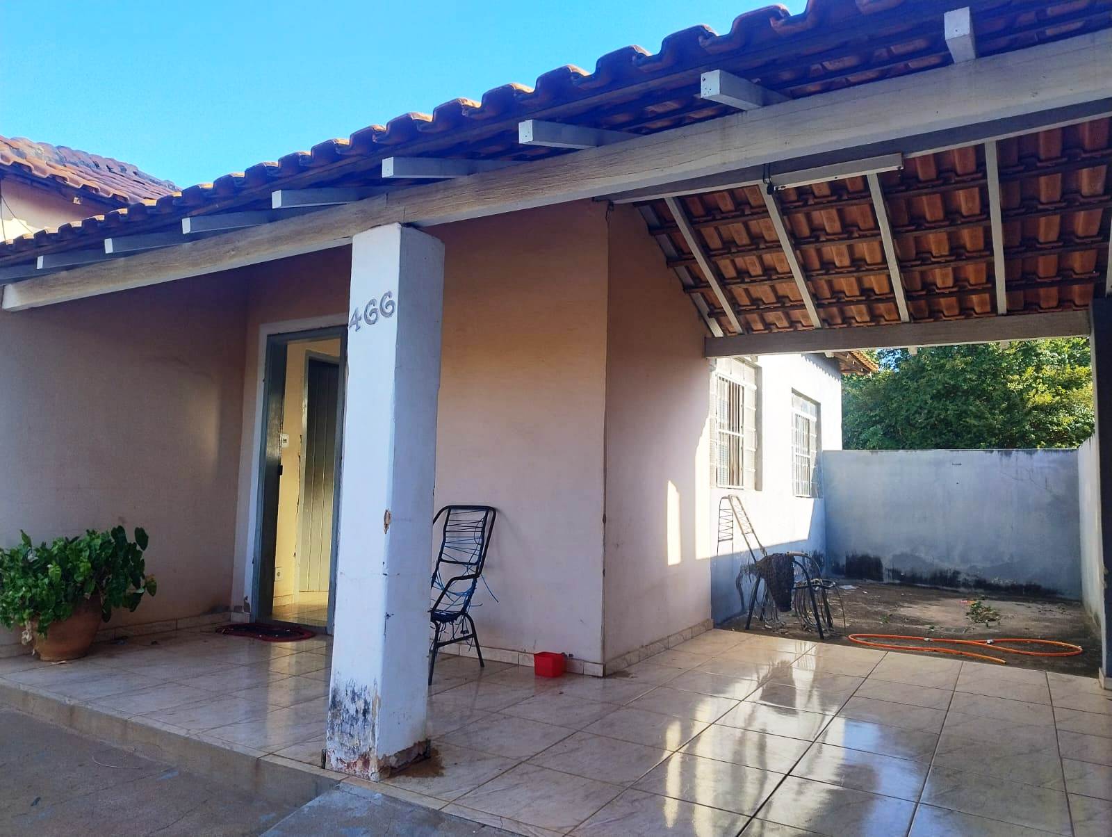 CASA NO CENTRO, ÓTIMA LOCALIZAÇÃO