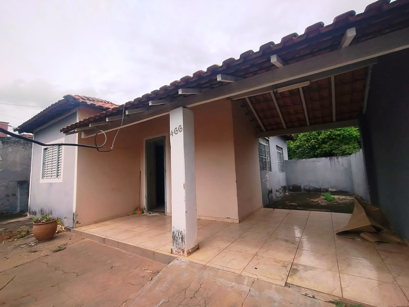 CASA NO CENTRO, ÓTIMA LOCALIZAÇÃO