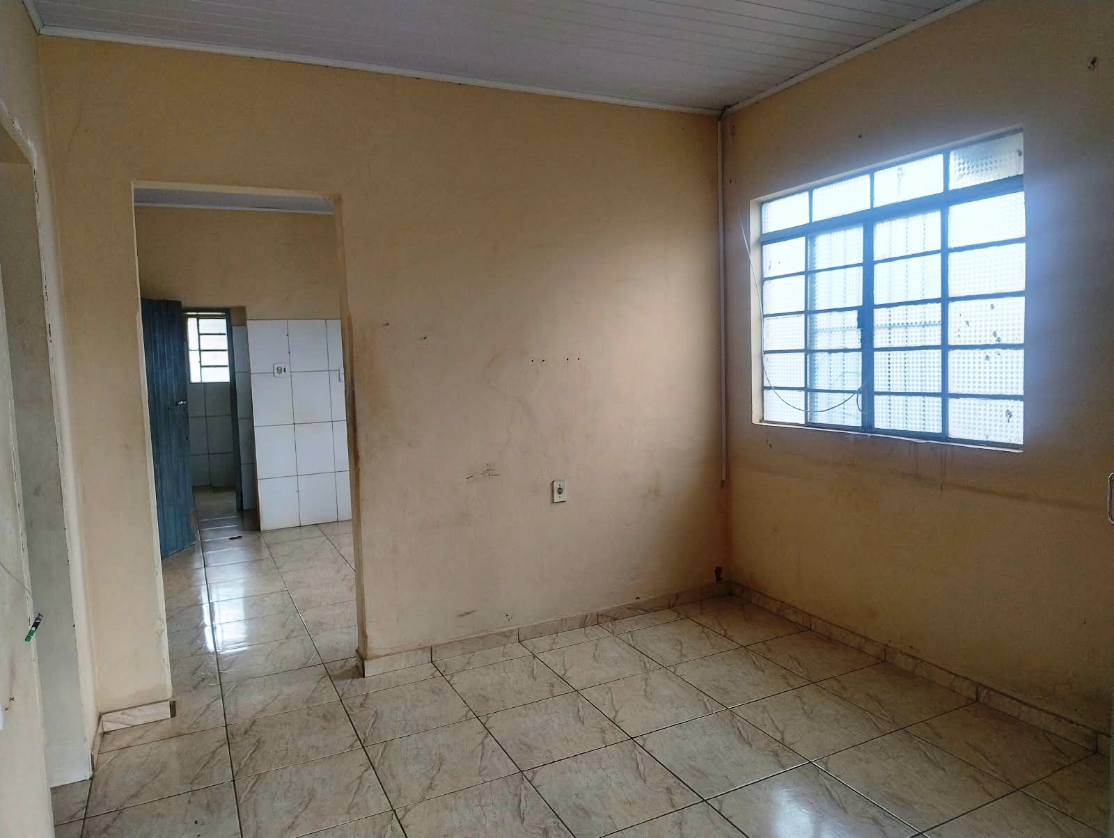 CASA NO CENTRO, ÓTIMA LOCALIZAÇÃO