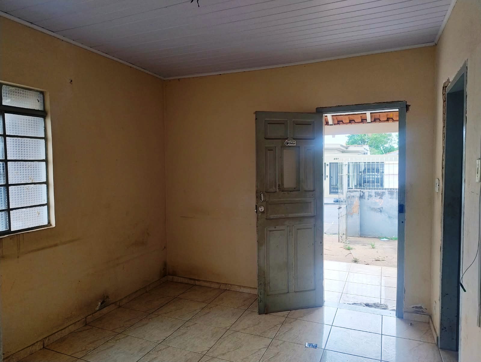 CASA NO CENTRO, ÓTIMA LOCALIZAÇÃO