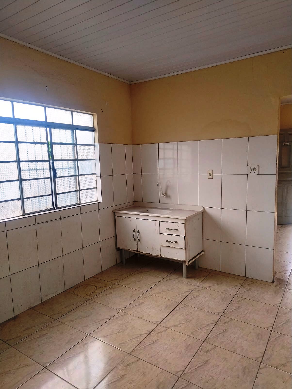 CASA NO CENTRO, ÓTIMA LOCALIZAÇÃO