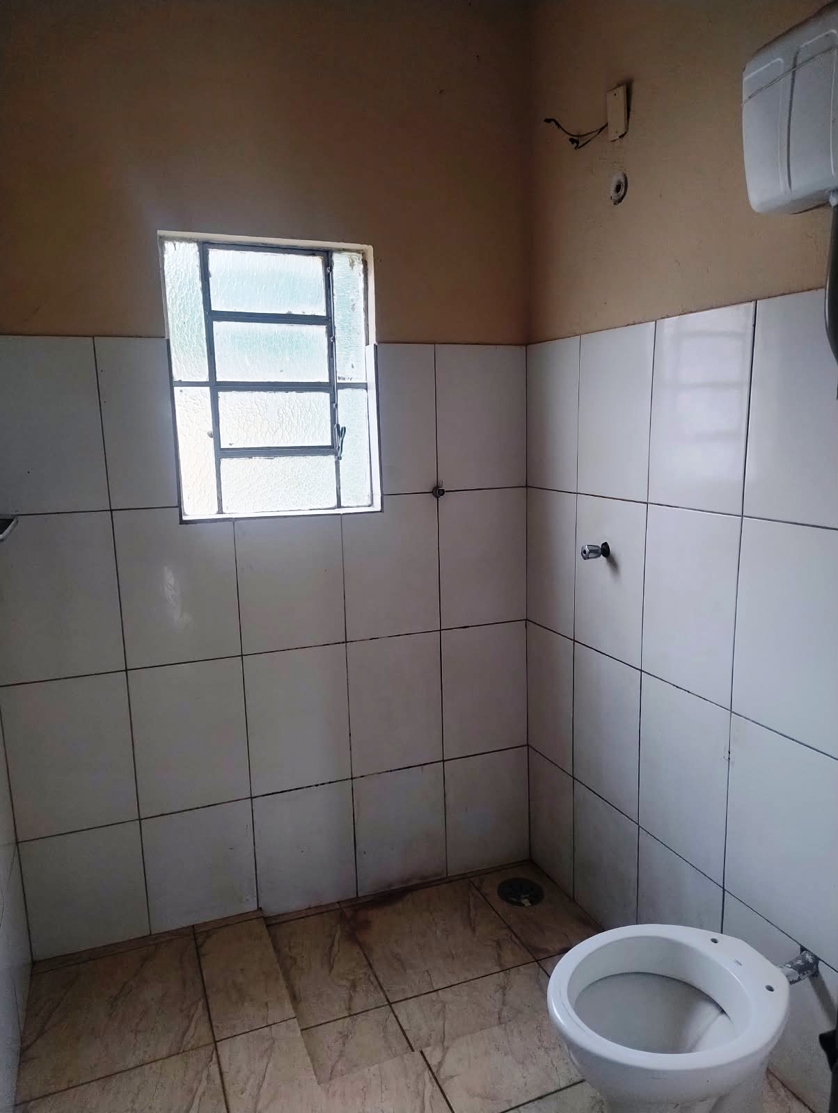 CASA NO CENTRO, ÓTIMA LOCALIZAÇÃO