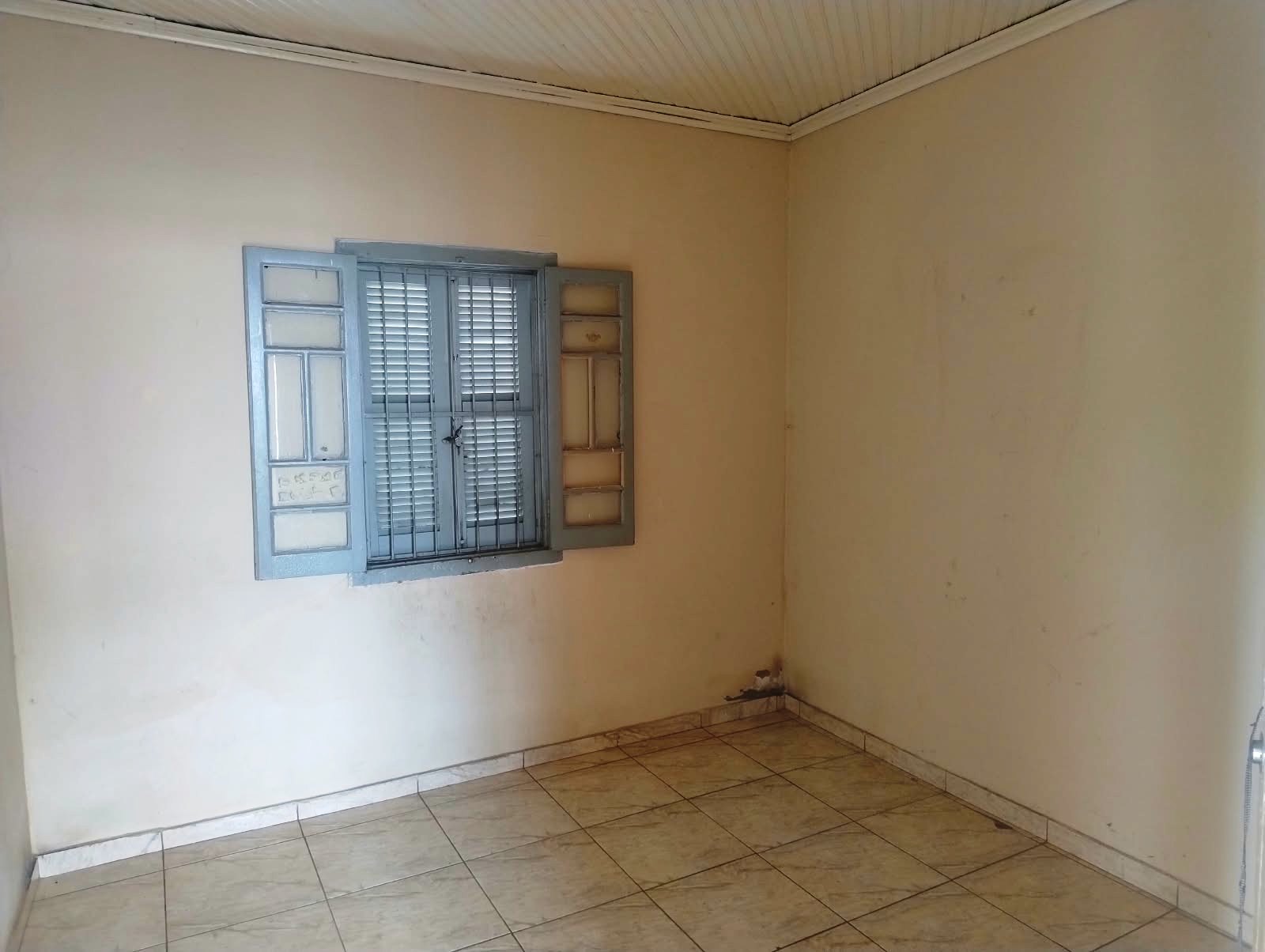CASA NO CENTRO, ÓTIMA LOCALIZAÇÃO