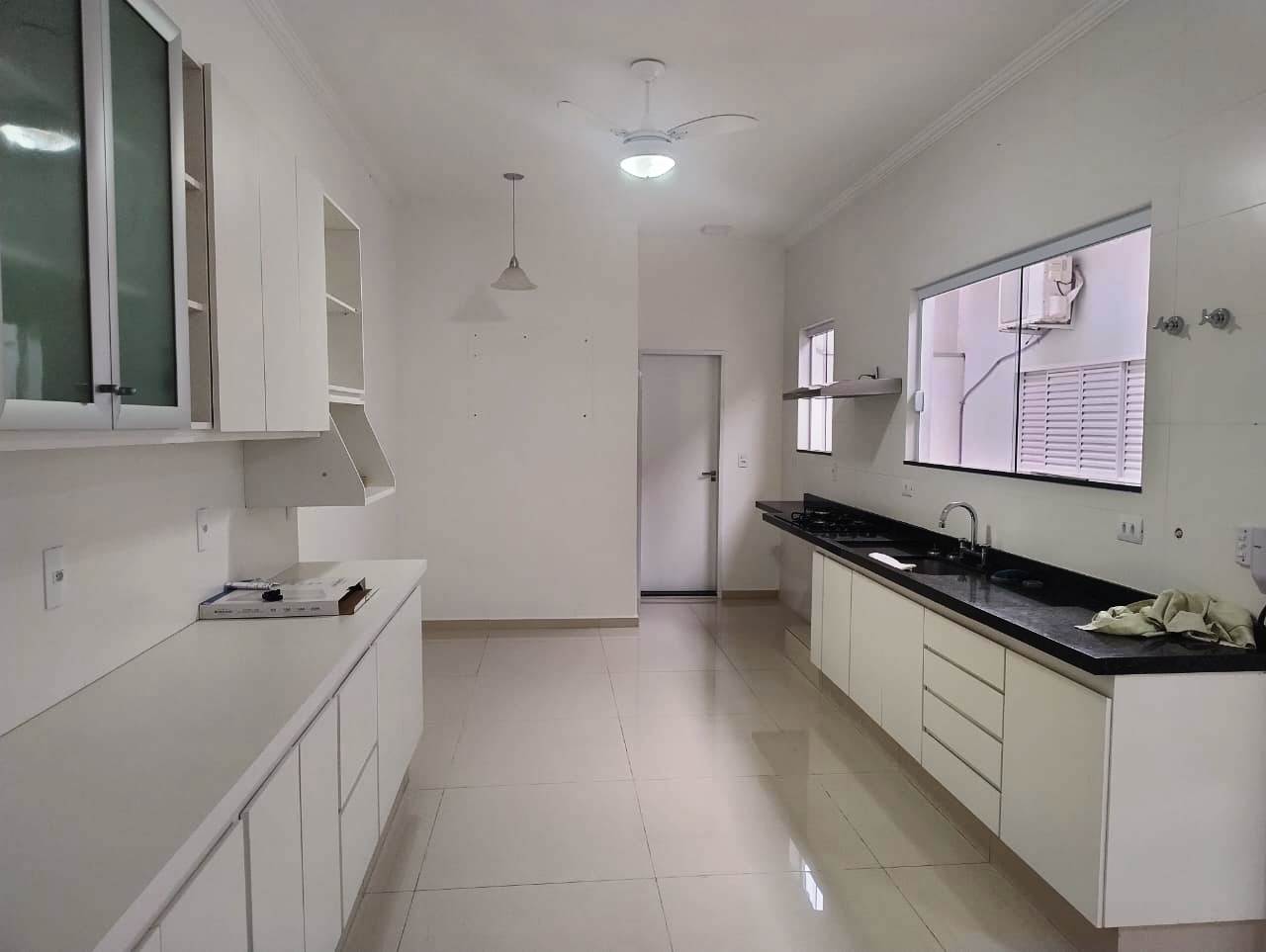 ÓTIMA CASA COM 4 DORMITÓRIOS NO BAIRRO MARIO SABINO