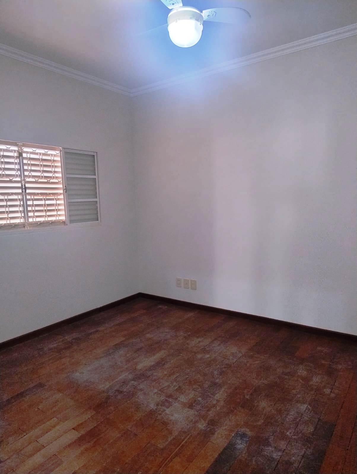 ÓTIMA CASA NO ALTO DAS BRISAS
