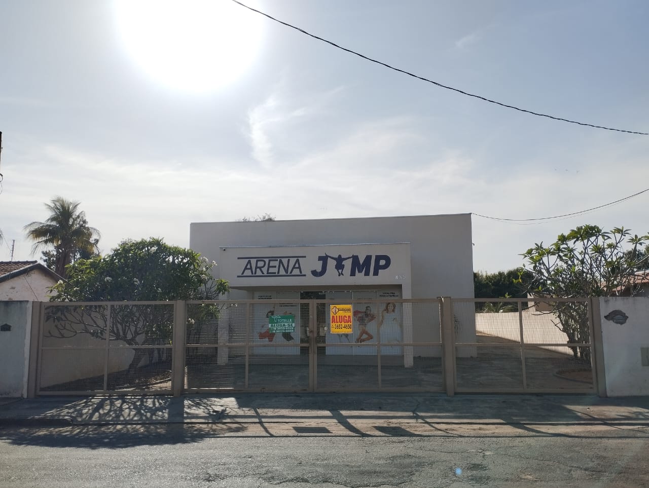 Rua Nely Jorge Colnaghi, 833 - Vila Santa Cecília