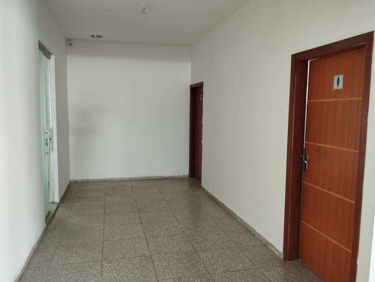 Rua Nely Jorge Colnaghi, 833 - Vila Santa Cecília