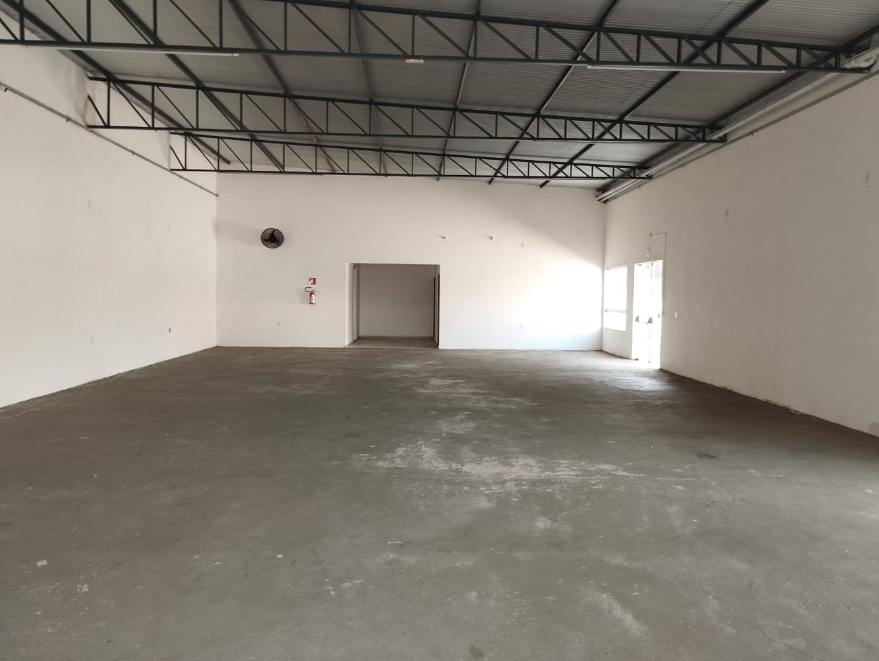 Rua Nely Jorge Colnaghi, 833 - Vila Santa Cecília