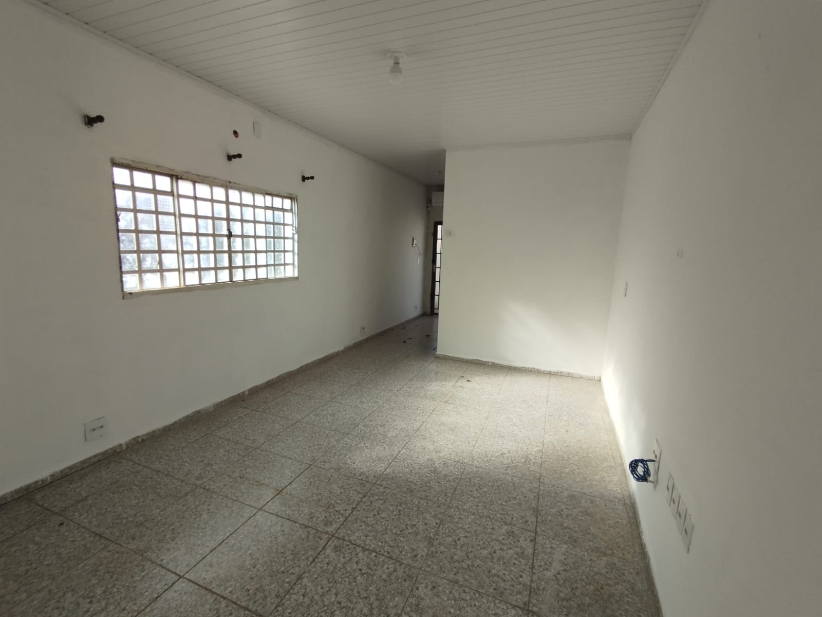 Rua Nely Jorge Colnaghi, 833 - Vila Santa Cecília