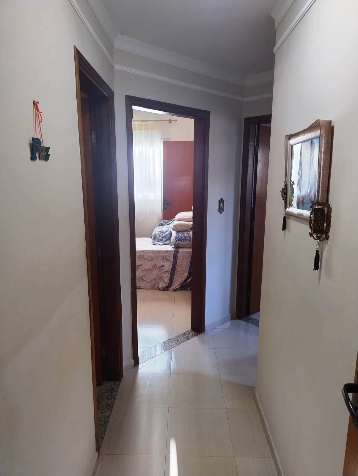 ÓTIMO APARTAMENTO NO EDIFÍCIO VILA RICA
