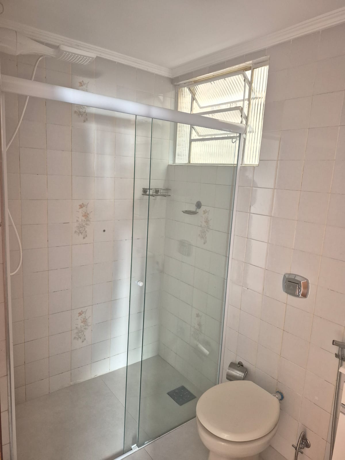ÓTIMO APARTAMENTO NO EDIFÍCIO VERONA 