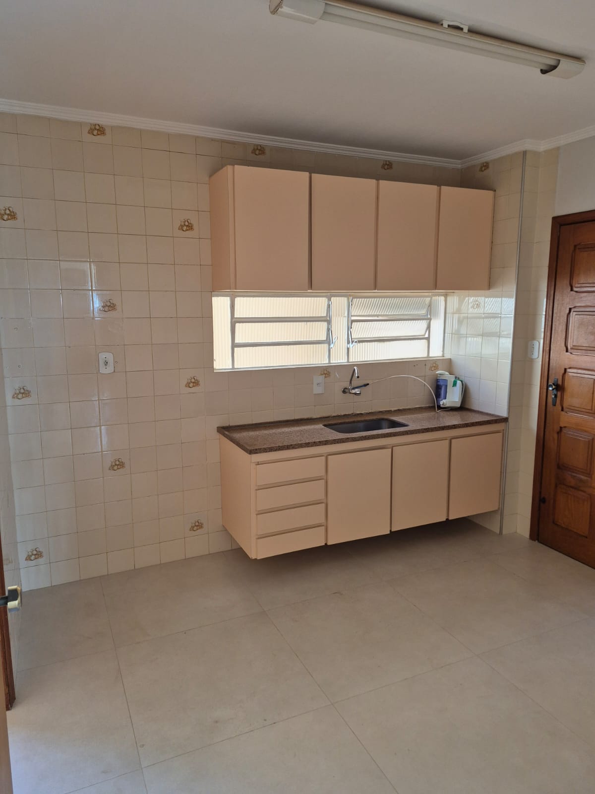 ÓTIMO APARTAMENTO NO EDIFÍCIO VERONA 