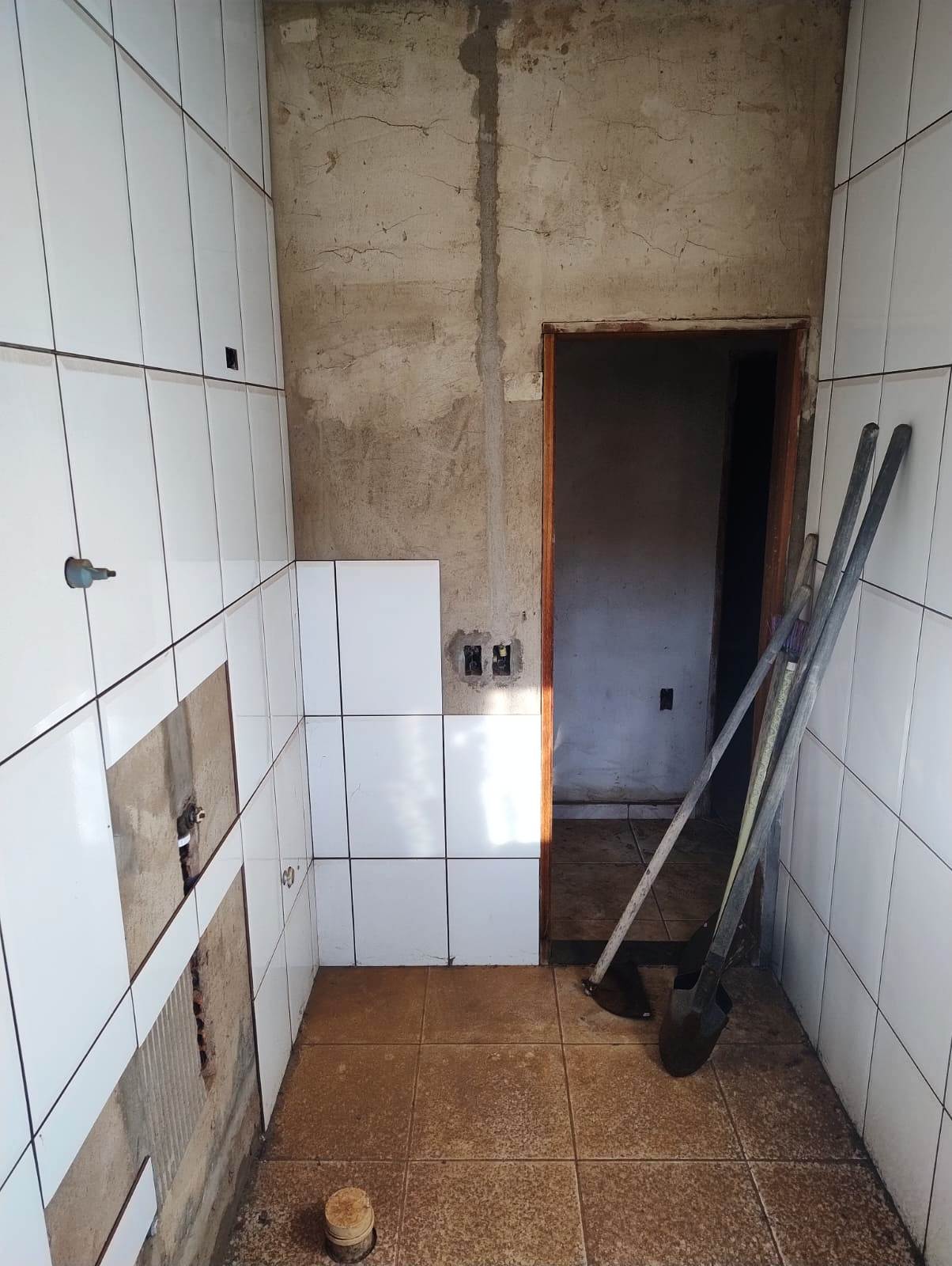 CASA EM FASE DE ACABAMENTO NO JARDIM DO LAGO 4