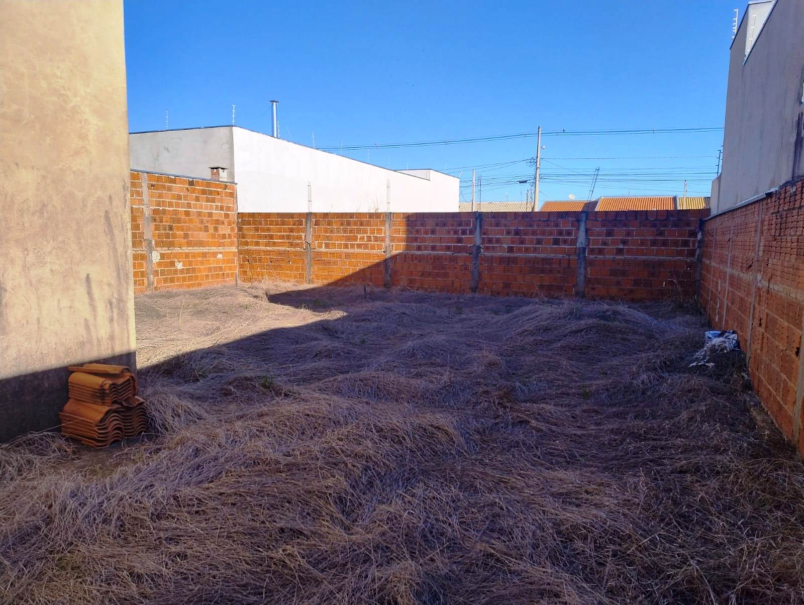 CASA EM FASE DE ACABAMENTO NO JARDIM DO LAGO 4