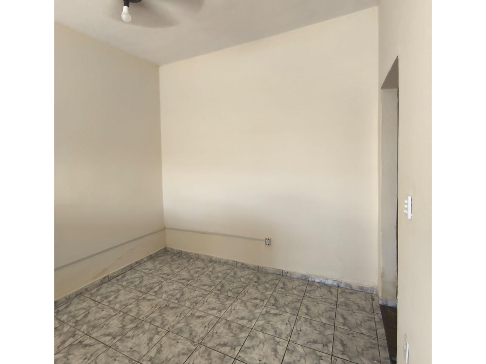 Rua Agostinho Alves Penteado, 43 - Parque Residencial Ipê