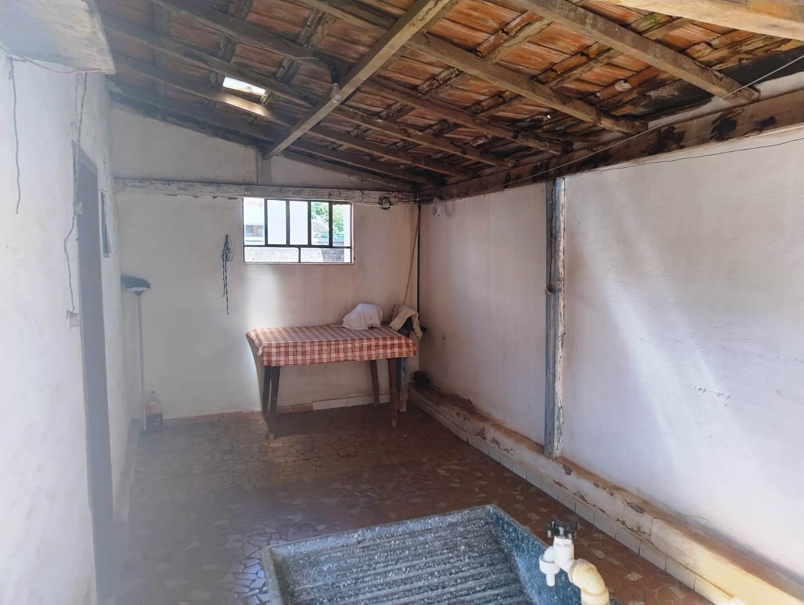 DUAS CASAS NO MESMO TERRENO NO JARDIM GUANABARA