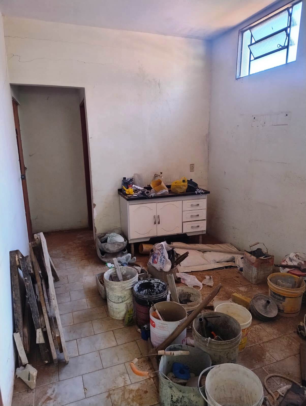 DUAS CASAS NO MESMO TERRENO NO JARDIM GUANABARA