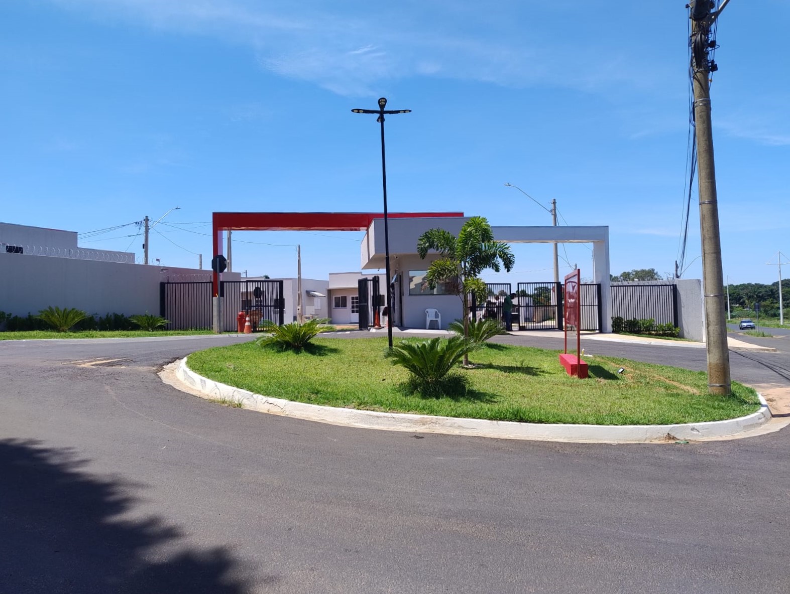 Rua Irmãos Buranello, 2600 - Casa B23 - Maria Areias Torres
