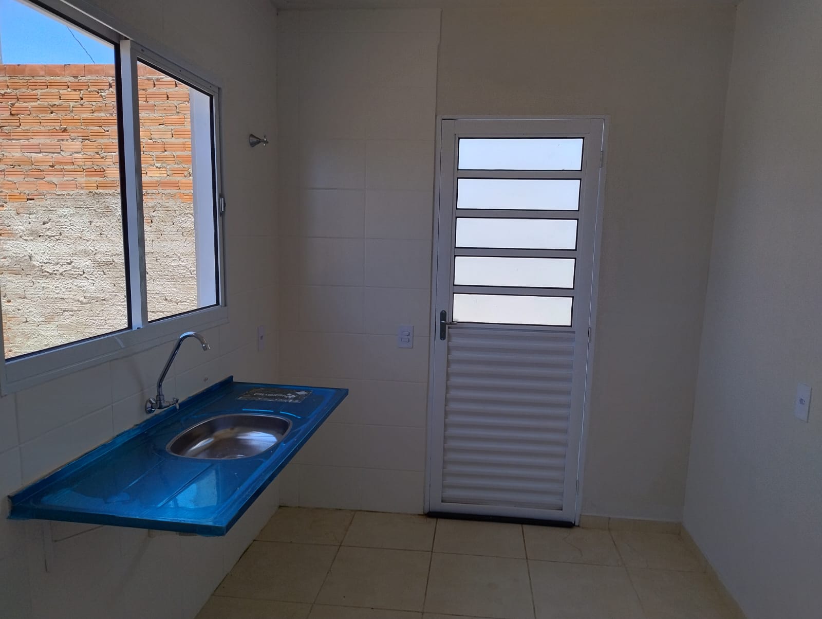 Rua Irmãos Buranello, 2600 - Casa B23 - Maria Areias Torres